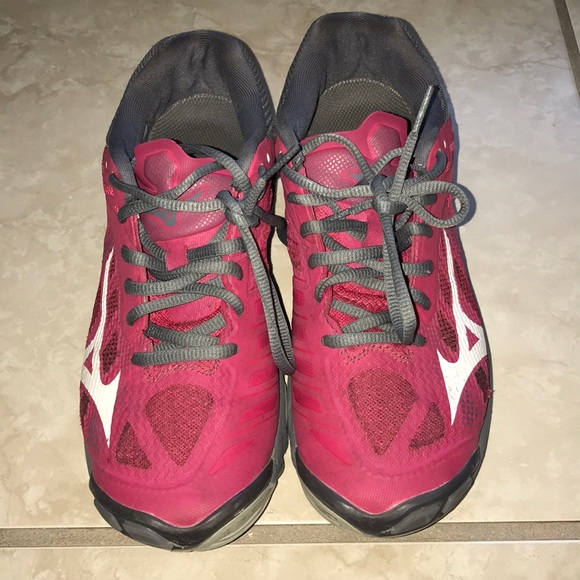 mizuno wave lightning z4 w